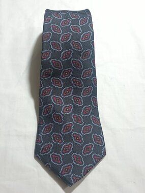 Vtg Allyn St. George American Couture Silk Tie Black Red Medallion 3.5" x 57"